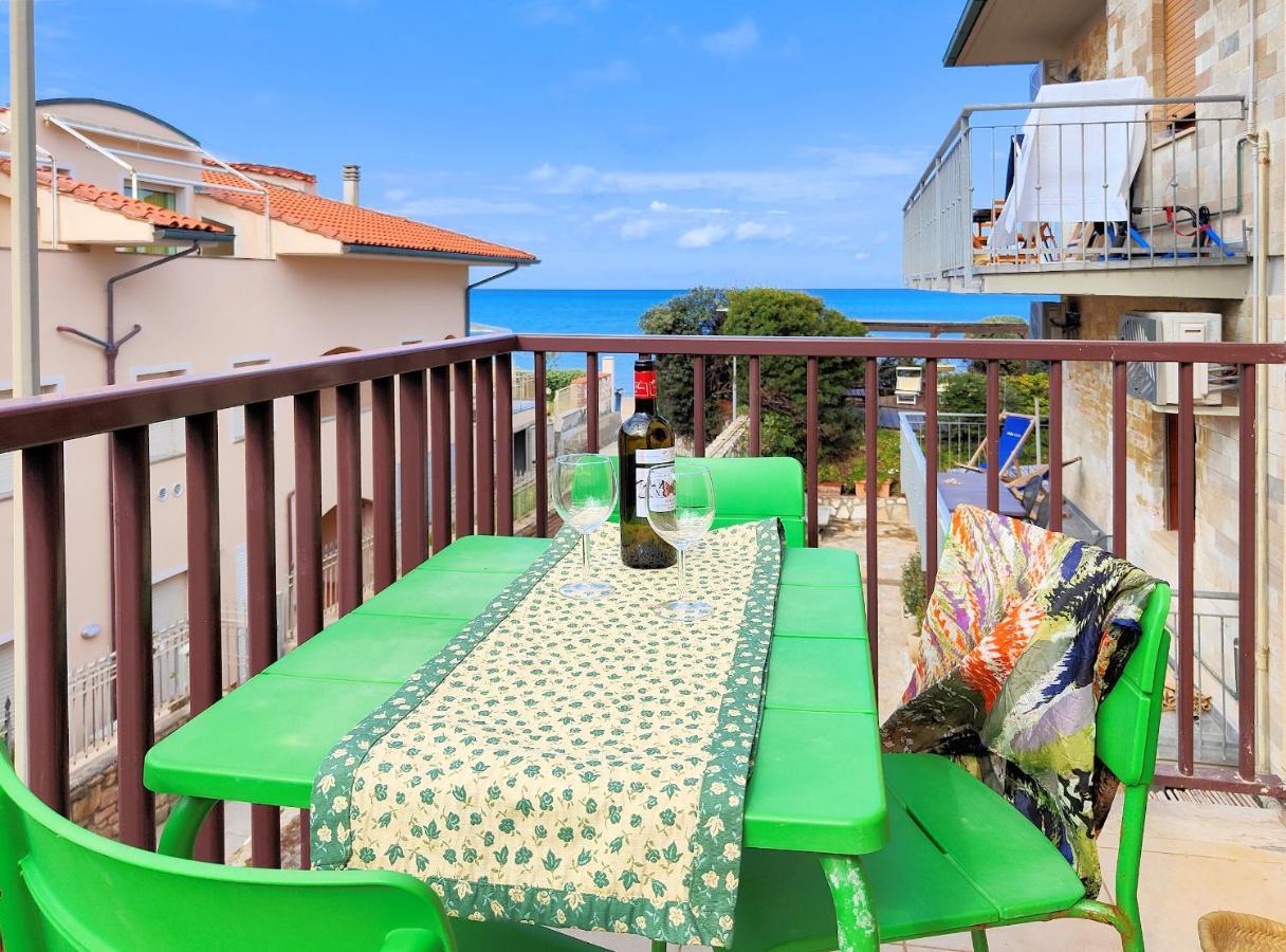 Le Dune Sea View Apartments - Futura Cav Сан-Вінченцо Екстер'єр фото